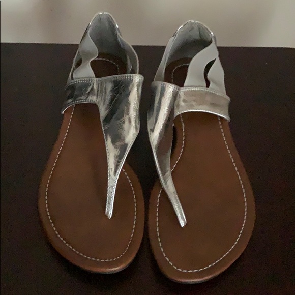 Sandals - Picture 4 of 5